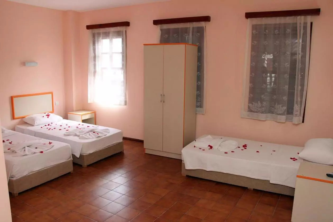 IDYROS_SHABAVIZPARVAZ (10).jpg